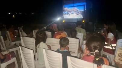 Şanlıurfa'da Kumların Ortasında Sinema Masalı!