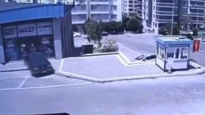 Fren yerine gaza basınca kontrolden çıkan otomobil dükkana daldı