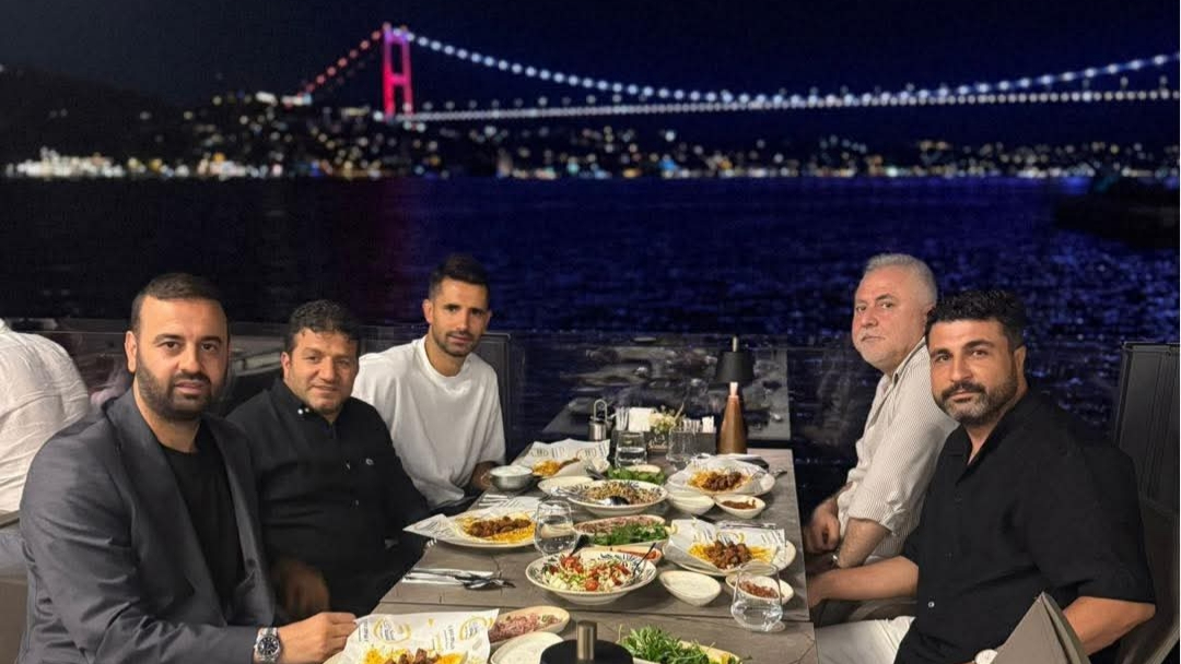 Boğazda ciğer kebaplı transfer buluşması