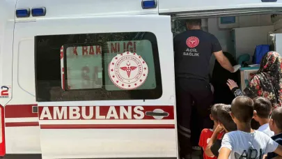 Klima ünitesi yangına neden oldu, 3 kişi dumandan etkilendi