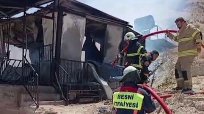 Bağ Evi Küle Döndü