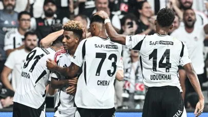 Beşiktaş'ta Kadro Krizi! 4 Yıldız UEFA Listesine Alınmadı!