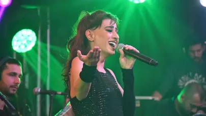 Yıldız Tilbe’den Sahnede Şaşırtan İtiraf
