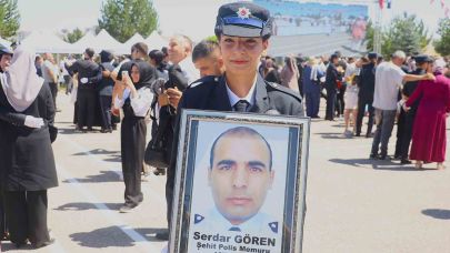 Babası Şanlıurfa'da şehit olmuştu. Onun izinden gitti