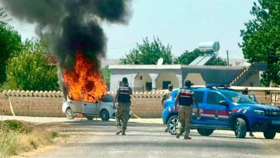 Şanlıurfa’da silahlı kavga: Otomobili ateşe verdiler