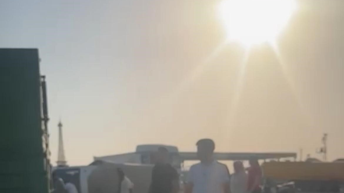 Hafif ticari araç ile traktör çarpıştı: 2 yaralı