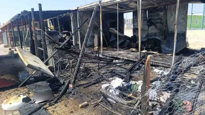 İki iş yeri yanarak kullanılamaz hale geldi