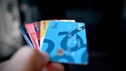 Merkez Bankası'ndan yeni adım! Kredi kartı faiz oranları düşürüldü