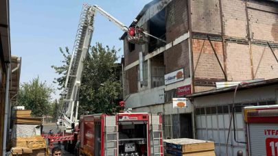 Mobilya boya atölyesinde yangın: Dumanlar gündüzü geceye çevirdi