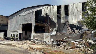 Halı fabrikasındaki yangın söndürüldü
