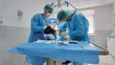 'Implantta Konforlu Bir Devrim' Devteşti'ne taşındı