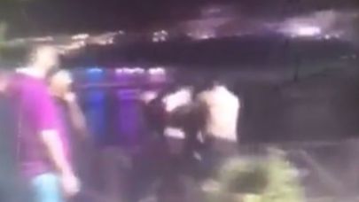 Mahalle bekçileri ile bir grubun yumruklu kavgası kamerada