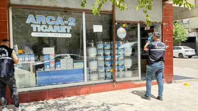 Silahlı kavgada facianın eşiğinden dönüldü: Kurşunlar tüp dolu dükkana isabet etti