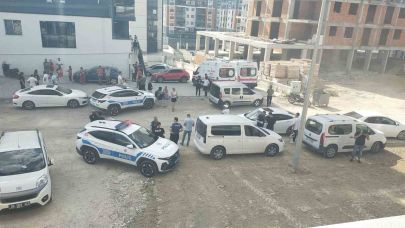 Baba, eşini ve oğlunu öldürüp intihara kalkıştı