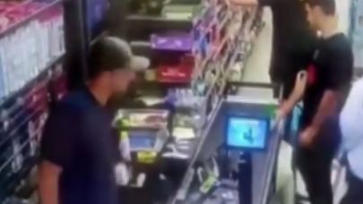 Elindeki bıçakla marketi soyup kayıplara karıştı