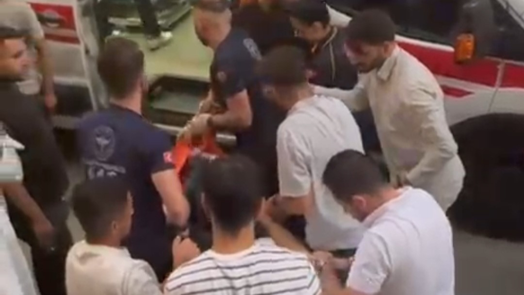 Sokak ortasında silahlı saldırı: 1 yaralı