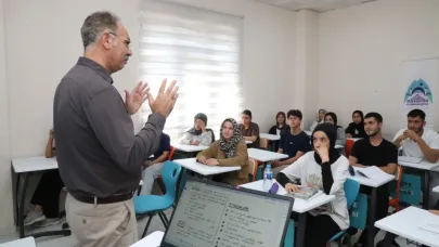 Başkan Mehmet Kuş, her türlü destek sözü verdiği gençlerden tek bir şey istedi