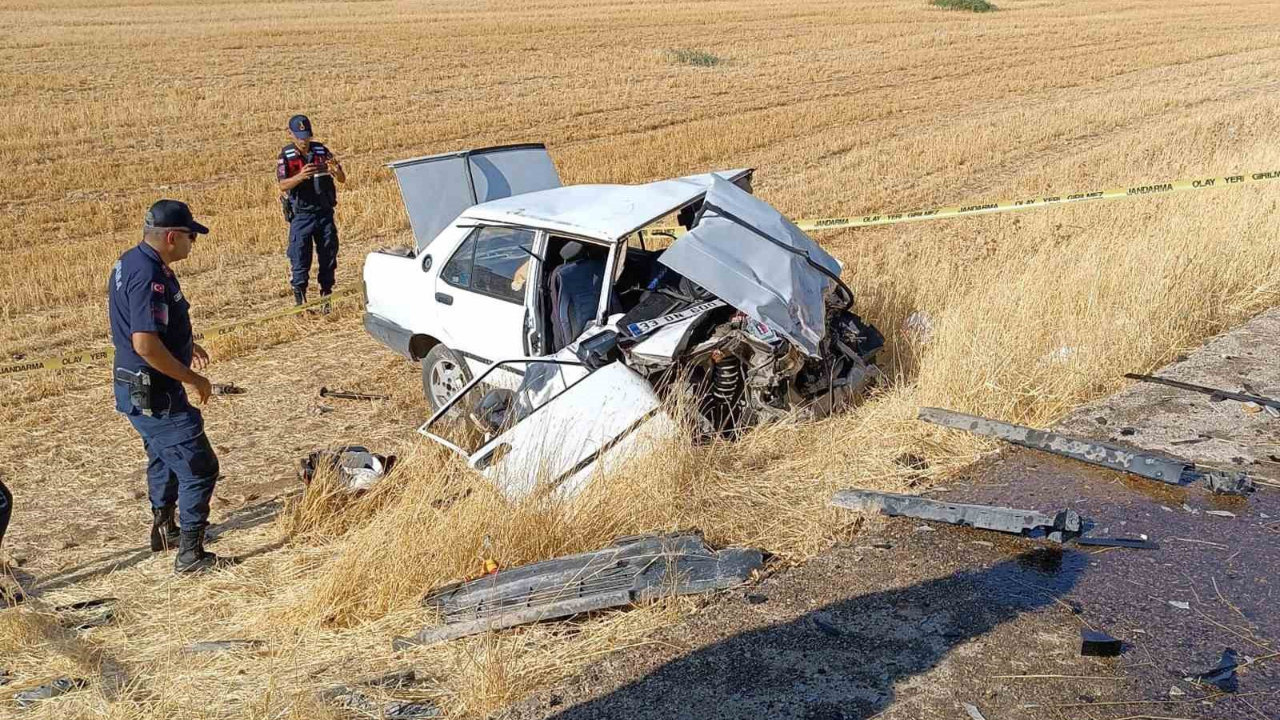 Trafik kazası: 1 ölü, 1 yaralı