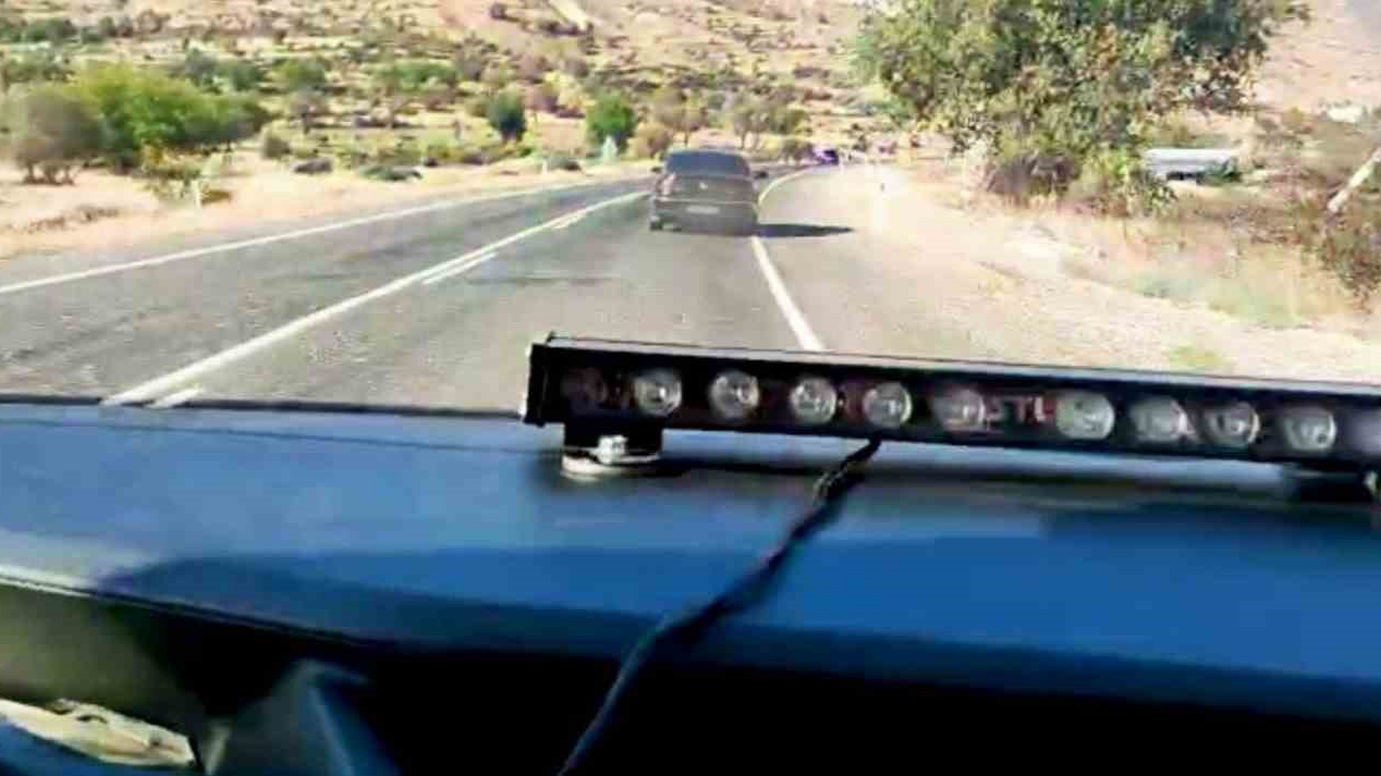 Durdurulan otomobilden 8 bin 640 paket kaçak sigara ele geçirildi