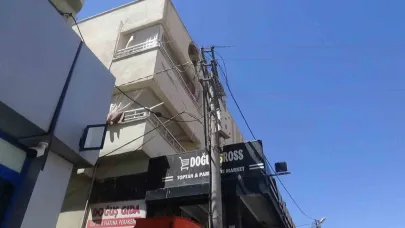Elektrik direğine çıkan usta akıma kapıldı