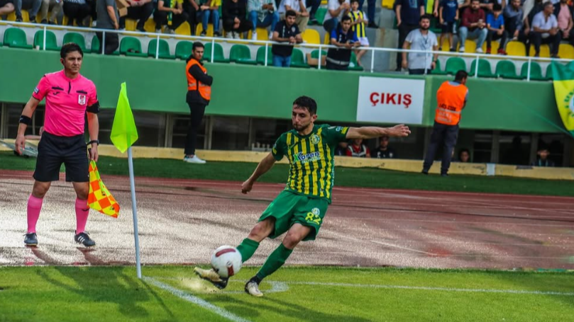 Amar Begiç kürkçü dükkanına geri döndü