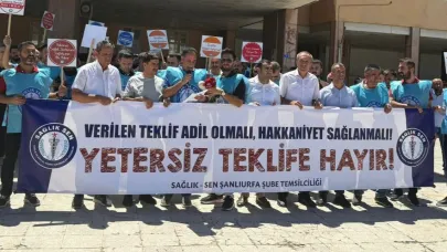 Sağlık çalışanları zam teklifine karşı ses yükseltti