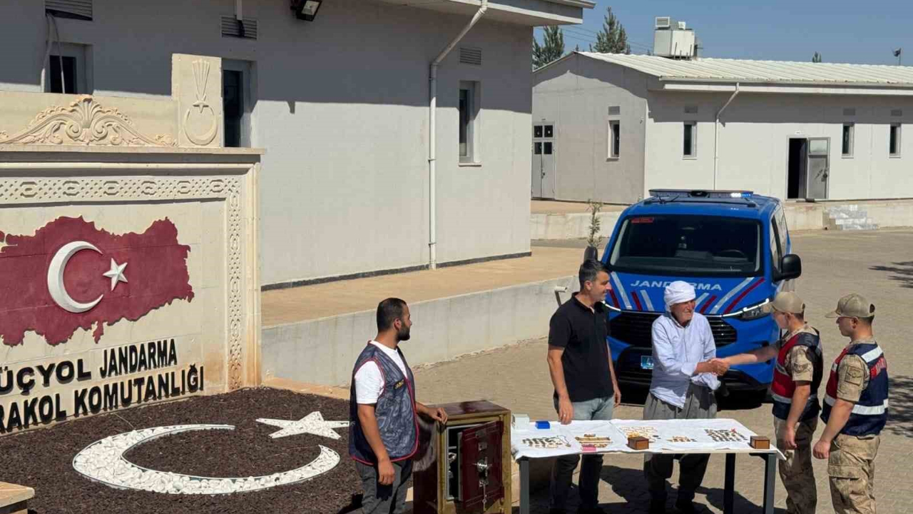 Çalınan 3 milyon lira değerindeki altınlar hayvan gübresi altında bulundu