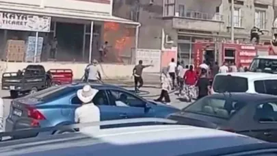 Paletlerden çıkan yangın paniğe neden oldu