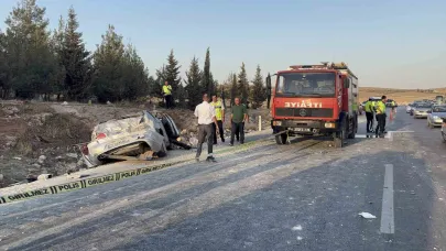 Antep - Şanlıurfa karayolunda kaza: 3 ölü, 3 yaralı