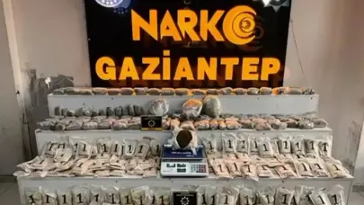 21 kilo reçine esrar ele geçirildi: 4 şahıs tutuklandı