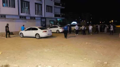 Baltalı ve sopalı kavga: 3 yaralı