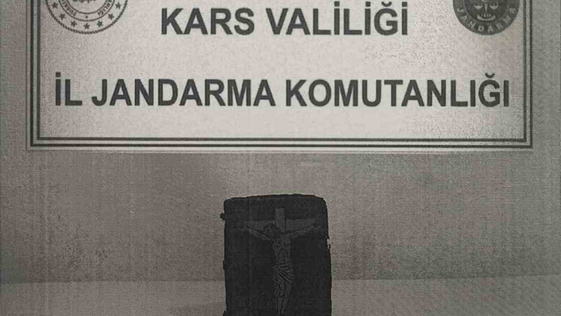 Tarihi eseri jandarmaya satmaya çalıştı: Suçüstü yakalandı