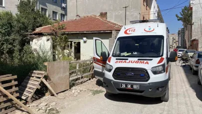 Çocuklar metruk evde ceset buldu