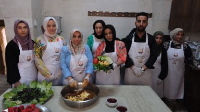 Şanlıurfa'da yöresel yemeklere ilgi büyük (VİDEO)