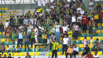 Şanlıurfaspor'dan 3 dilli galibiyet kutlaması