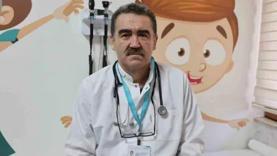 Uzm. Dr. Çoban: "Eller, akan bir suda sabun eşliğinde en az 20 saniye yıkanmalıdır"