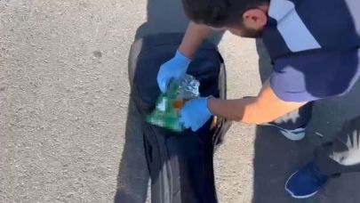 Gitar çantasındaki cips paketinden uyuşturucu çıktı