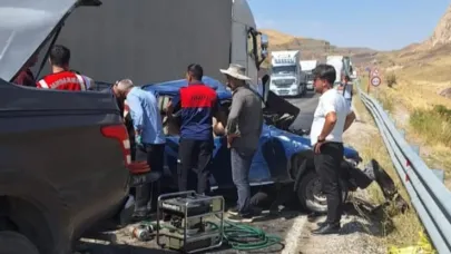 Karayolunda feci kaza: 3 ölü, 2 yaralı