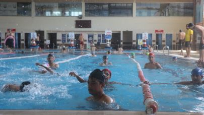 Büyükşehir Belediyesi'nin havuzlarından 152 bin kişi faydalandı