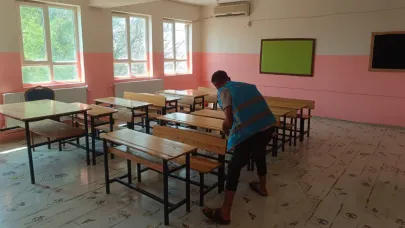 Viranşehir'de hükümlüler okulları yeni döneme hazırladı