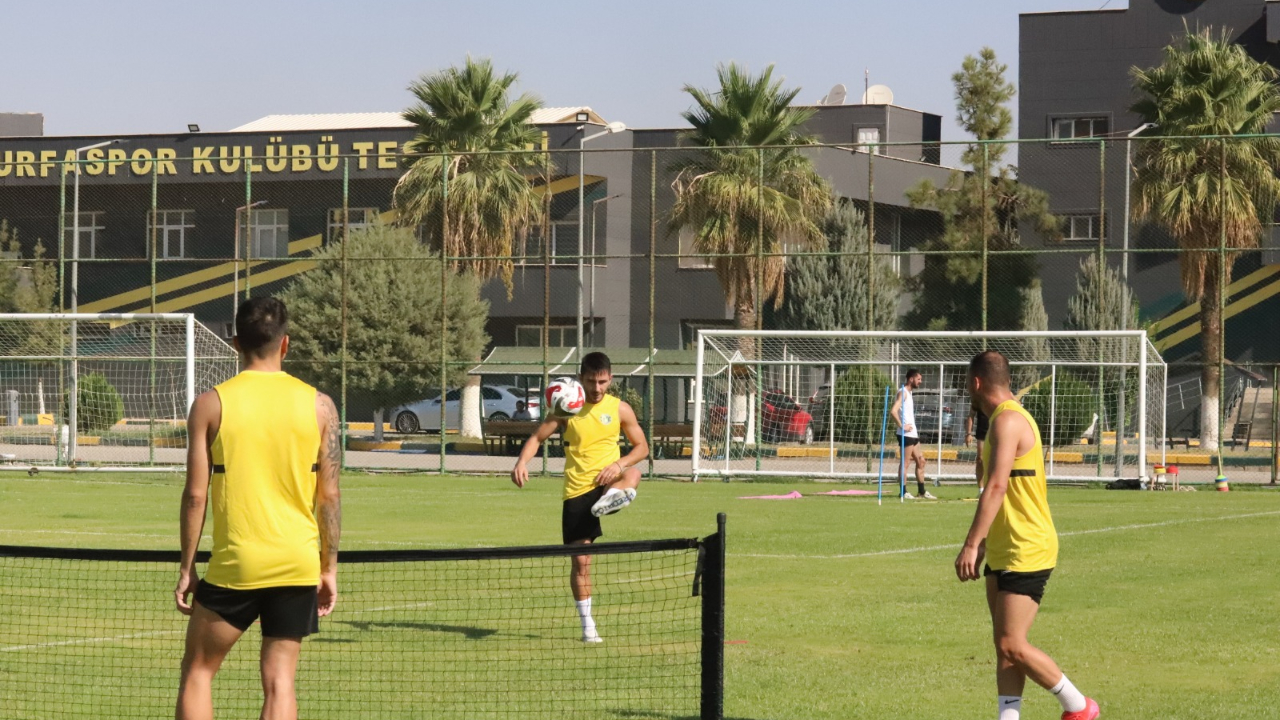 Şanlıurfaspor'da 'Ayak tenisi' rekabeti