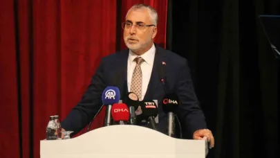 "Yüz yılımızı kurtarmak için değil, yüz yıla yön vermek üzere büyük bir mücadele veriyoruz"