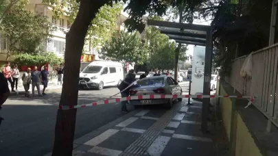 Şanlıurfa'da otomobil durağa daldı: 1 ölü, 3 yaralı