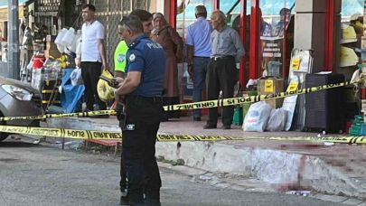 Kardeşi tarafından bıçaklanan genç ağır yaralandı