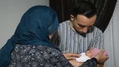 Yeni doğan bebekler karıştırıldı, gerçek evde fark edilen ’bileklikte’ ortaya çıktı