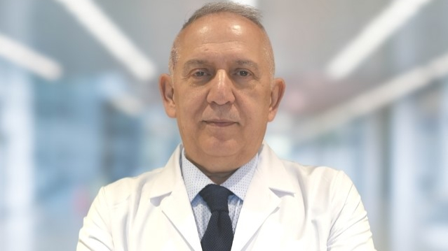 KBB Uzmanı Çalışkan: "İki haftadan uzun süren ses kısıklığı ciddi hastalık habercisi olabilir"
