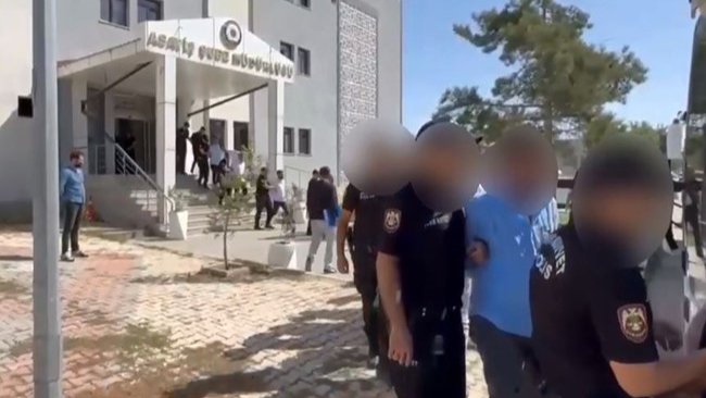 İki ayrı otel çalışanlarının kavgası:20 gözaltı