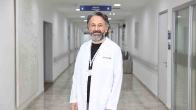 Gebelikte sol tarafa yatmak varis riskini azaltıyor