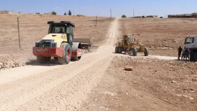 Haliliye’de kırsalda hizmet devam ediyor: Topraklı mahallesi’nde yol çalışmaları