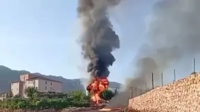 Yol çalışmasında hasar gören petrol borusu alev aldı